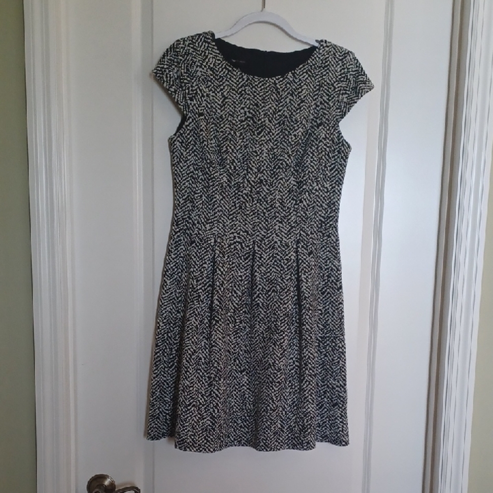AB Studio Black and White Patterned Mini Dress